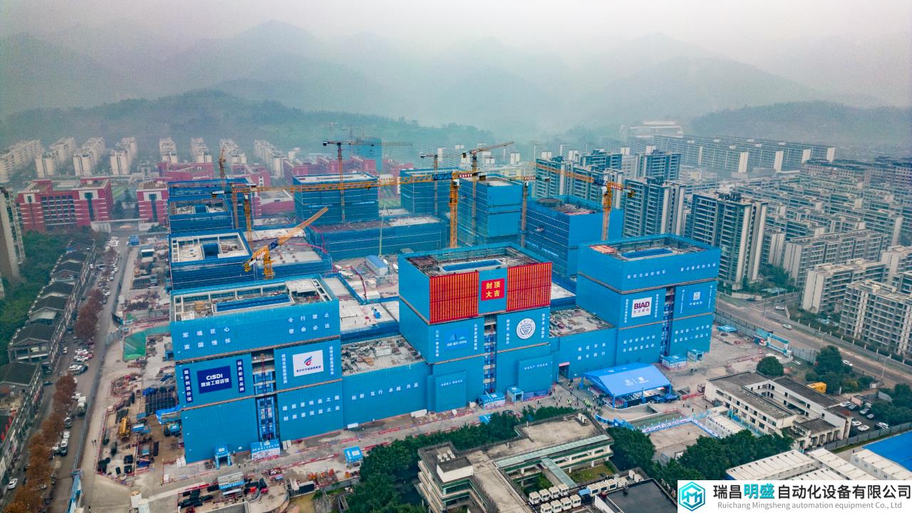 重庆大学科学实验中心正式封顶  预计2024年建成