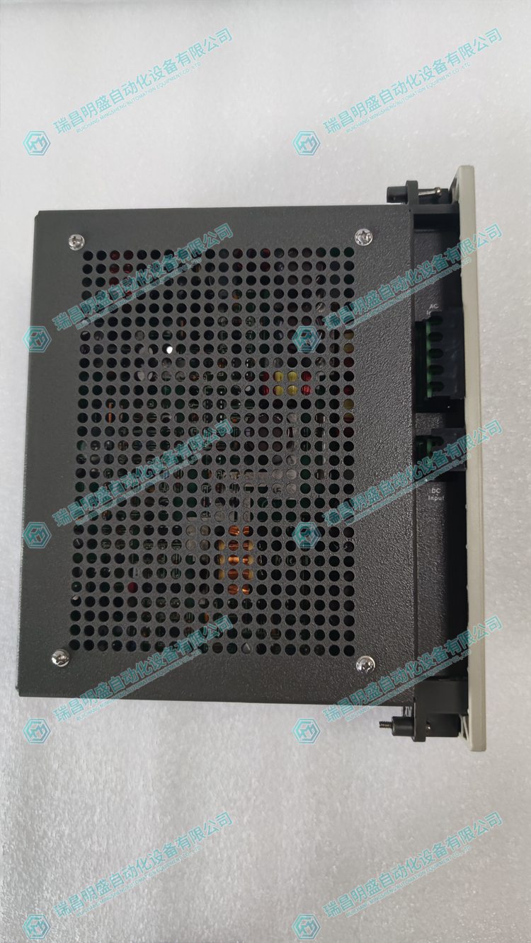 SCHNEIDER PC-E984-685 可编程控制器 