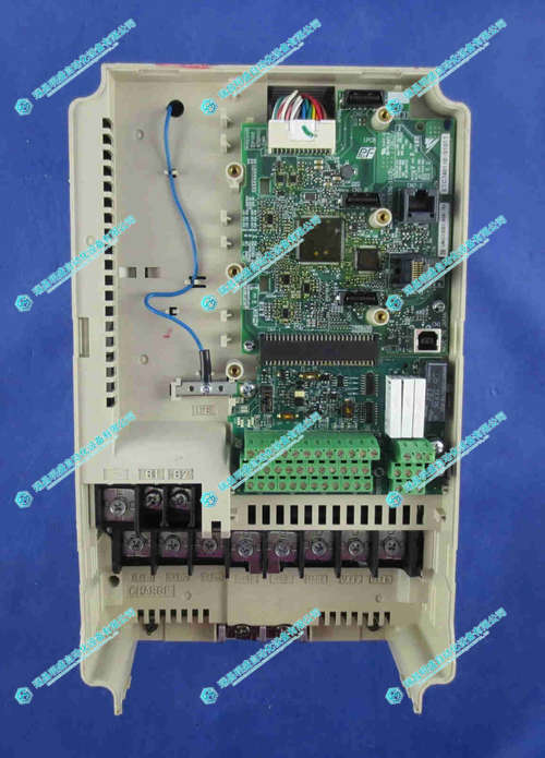Magnetek CIMR-AU4A0038AAA控制伺服驱动器